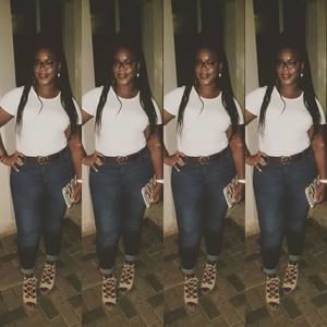 Meet your Posher, Vee